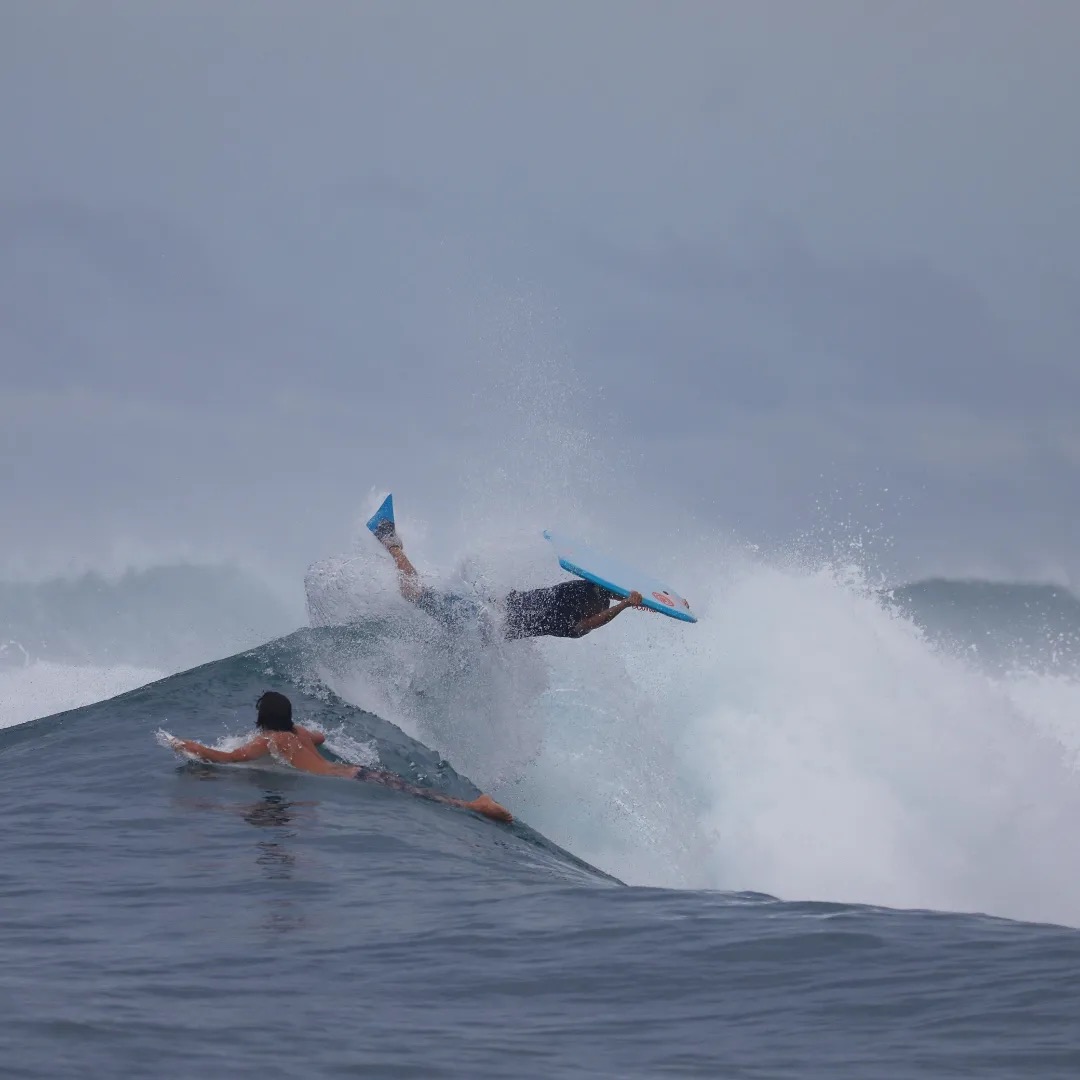 Figure aérienne en bodyboard